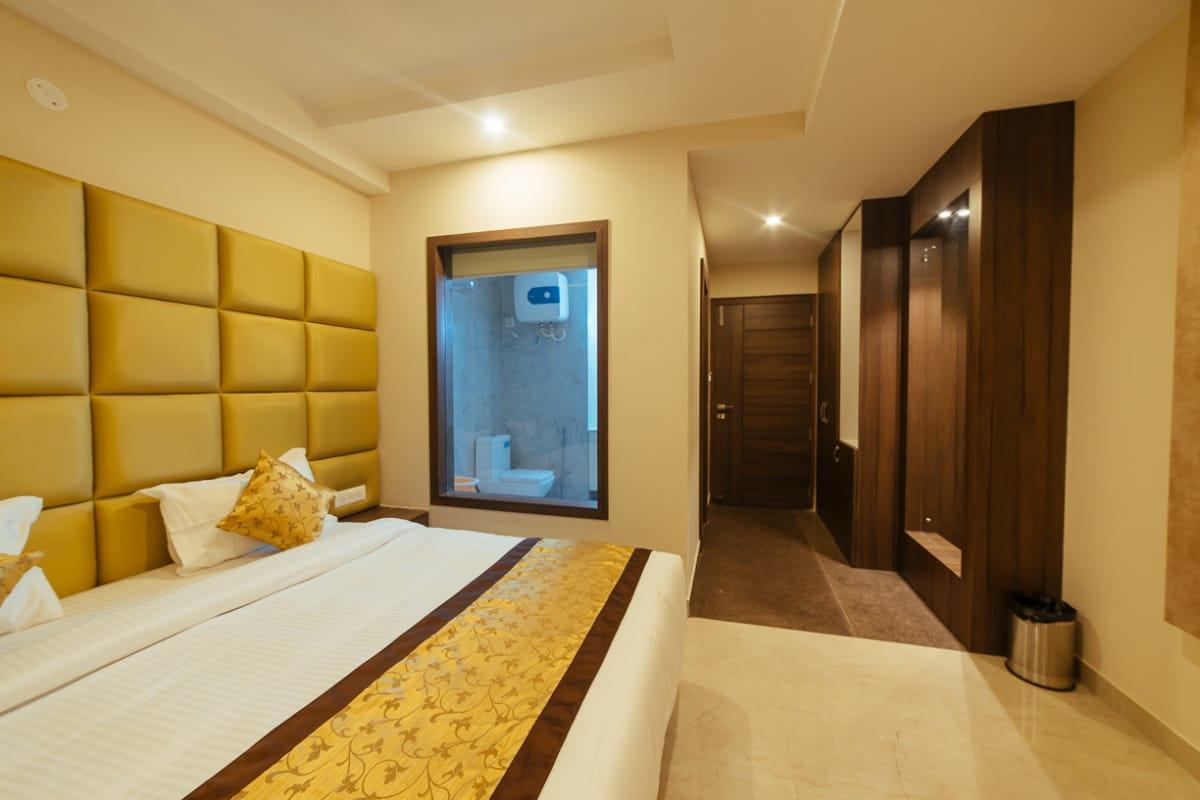 Radical Palace Hotel And Restaurant Lucknow Dış mekan fotoğraf