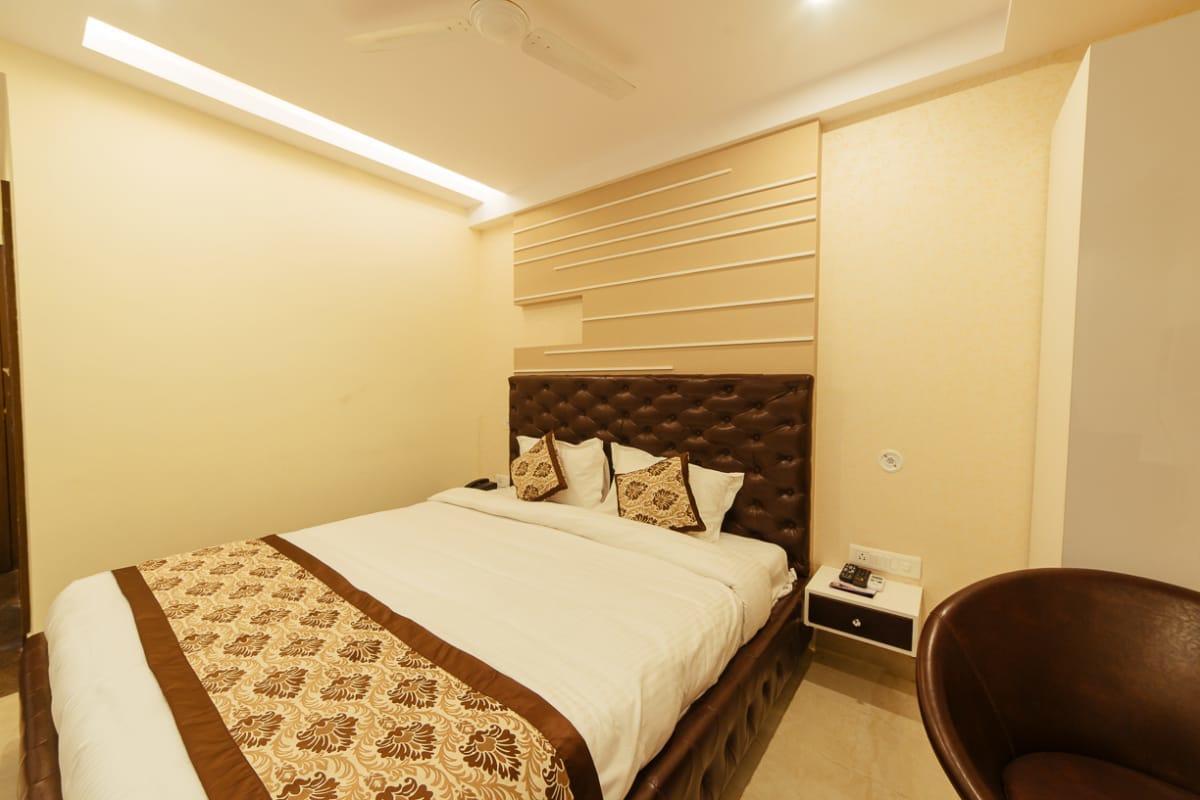 Radical Palace Hotel And Restaurant Lucknow Dış mekan fotoğraf